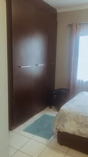 Spacious Apartment Share located in a convenient location available