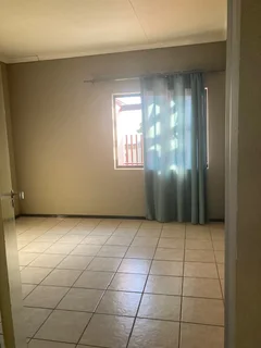 Room Available to Rent in  a Furnished Spacious Apartment