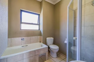 Room Available to Rent in  a Furnished Spacious Apartment