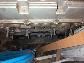 Volkswagen 2.0 motor, 4 speed gearbox and 276 CAM (as new)