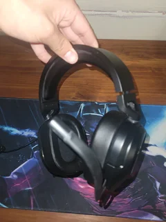 PERFECT CHRISTMAS PRESENT - Corsair Gaming Headset - HS55 STEREO Gaming Headphones Wireless with Mic