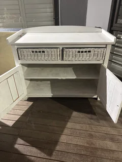 For sale - Lovely baby changing station - compactum