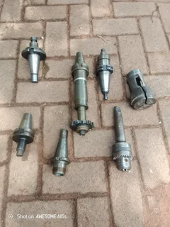 Milling Machine Tooling    40 ISO  assorted holders &#61;