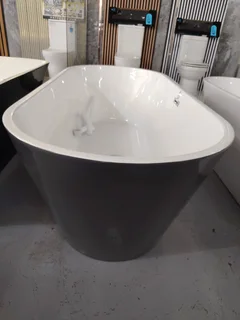 Modern Free Standing bath