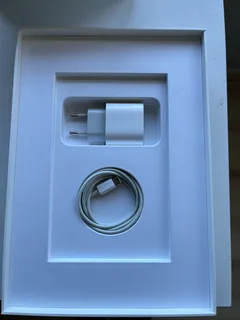 iPad 9th Gen (64GB) bundle