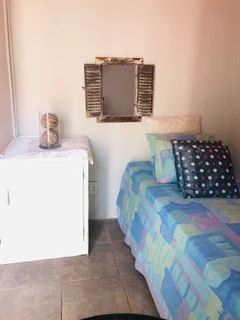 Fully furnished garden cottage