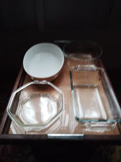 Ovenware, Pyrex and Anchor Hocking (Fire King) dishes