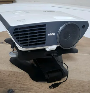 New Projector or laptop USB cooler Riser desktop Stand. Model:EMN0112.