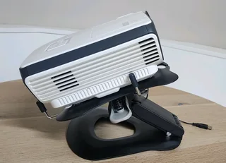 New Projector or laptop USB cooler Riser desktop Stand. Model:EMN0112.