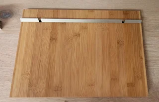 New Gadget tray. Never loose your keys and wallet again! Walnut and bamboo available.New Gadget Tray