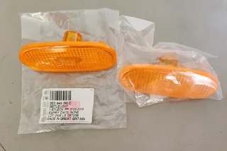 Volkswagen Golf Jetta Side Marker Light Genuine 2E0945061CCrafter Panel van 2010-2016 Side Marker Li