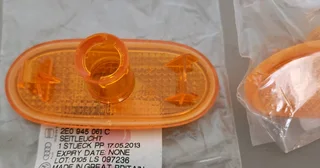 Volkswagen Golf Jetta Side Marker Light Genuine 2E0945061CCrafter Panel van 2010-2016 Side Marker Li