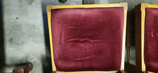 Oak dining table chairs- 6 available.