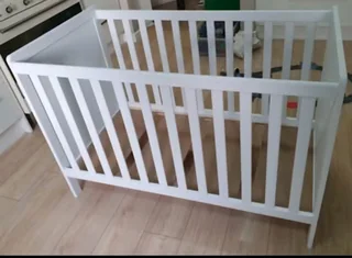 Ralph cot 120x60cm.From Kids Living.With mattress.Quality construction.Perfect condition.Disassemble