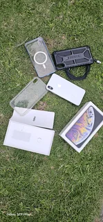 IPhone XS Maxi 64gb, battery healthiness 100%(replaced)