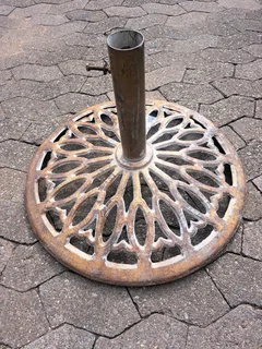 Umbrella Stand for R600