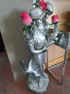 Statue for R950