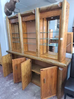 Log Wood Bar Display for R2500