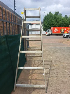 Step ladder for R1400