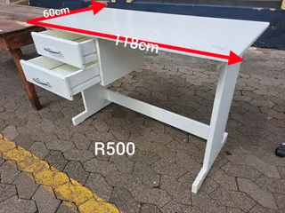 Study Desk with Chair for R800