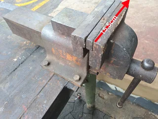 Work Bench with Vice for Sale