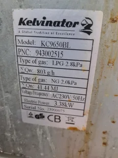 Kelvinator Gas Stove with Oven for R6000