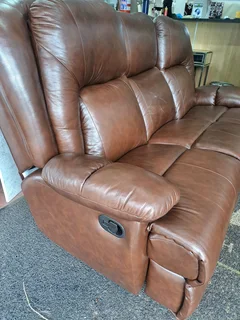 Recliner Leather Couch for Sale