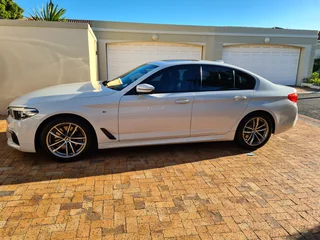 BMW 520d M (G30) - with My BMW Service plan with BMW until March 2027, 4 new Tyres, Brakes serviced!