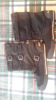 Rocket Dog Boots Size 8