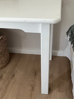 Desk - Ad posted by Lindsey