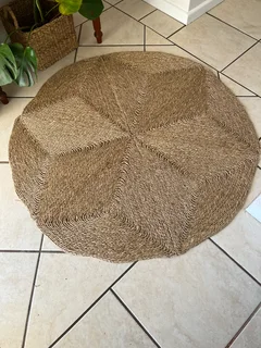 Weaved carpet