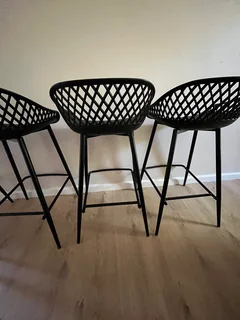 4 Black bar stools