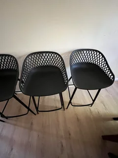 4 Black bar stools