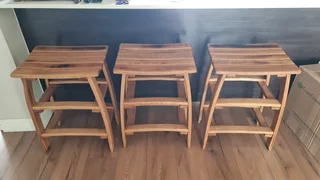 4 x Oak Bar Chairs as good as New