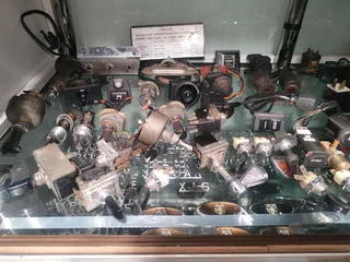 Jaguar XJ6 and Xj40 spares