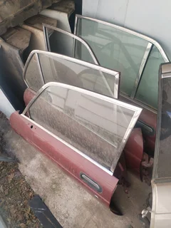 Jaguar XJ6 and Xj40 spares