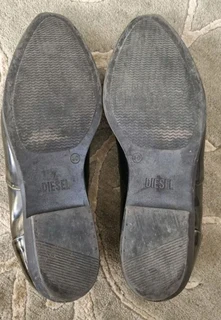 UK7 EU40 Diesel shoes