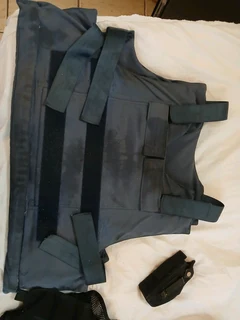 Tactical Gear Bundle – Kevlar Vest &#43; Tactical Vest &#43; Holsters – R2800 CASH Today!