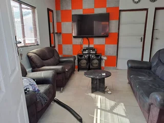 Outbuilding for rent