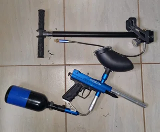 Vexor Gameface Paintball Gun with extras.