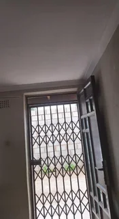 2 bedroom house to rent in Umlazi D section opposite Metro police station