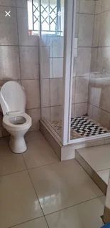 2 bedroom house to rent in Umlazi D section opposite Metro police station