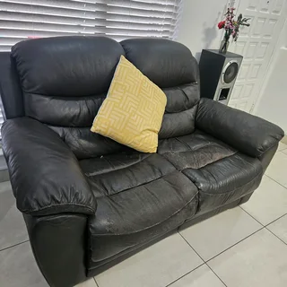 3 PCE Leather Lounge Suite - 5 Action