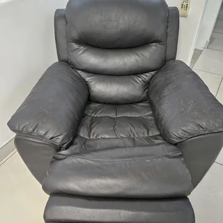 3 PCE Leather Lounge Suite - 5 Action