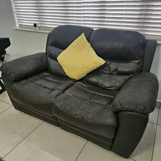 3 PCE Leather Lounge Suite - 5 Action