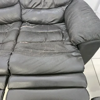 3 PCE Leather Lounge Suite - 5 Action