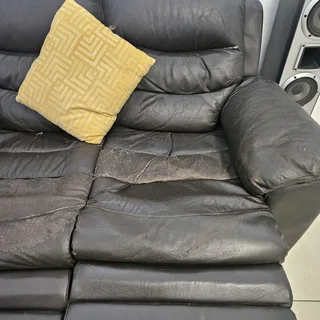 3 PCE Leather Lounge Suite - 5 Action