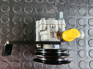 Isuzu 2.5td, 4ja1 power steering pump available