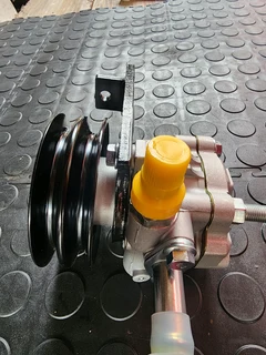 Isuzu 3.0td (4jh1) power steering pump available