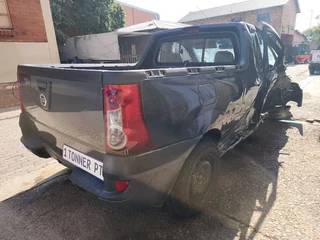 Nissan Np200 1.6 8v Stripping for spares